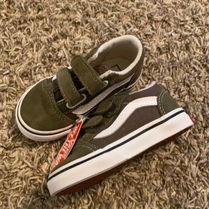 NWT olive suede vans